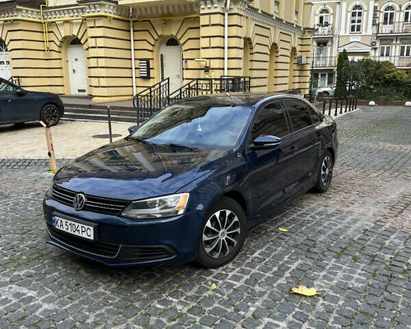 Фольксваген Джетта 2014 в Киеве на Automoto.ua Синий Фольксваген Джетта, объемом двигателя 2 л и пробегом 313 тыс. км за 7300 $, фото 1 на Automoto.ua