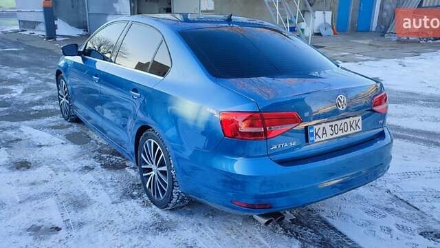Синий Фольксваген Джетта, объемом двигателя 1.8 л и пробегом 215 тыс. км за 11000 $, фото 1 на Automoto.ua