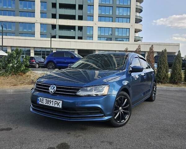 Фольксваген Джетта 2017 в Днепре (Днепропетровске) на Automoto.ua Синий Фольксваген Джетта, объемом двигателя 1.4 л и пробегом 86 тыс. км за 11500 $, фото 1 на Automoto.ua