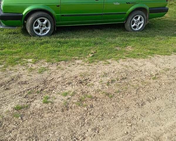 Зелений Фольксваген Джетта, об'ємом двигуна 1.6 л та пробігом 380 тис. км за 1600 $, фото 1 на Automoto.ua