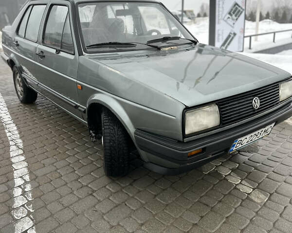 Зелений Фольксваген Джетта, об'ємом двигуна 1.6 л та пробігом 341 тис. км за 1000 $, фото 1 на Automoto.ua