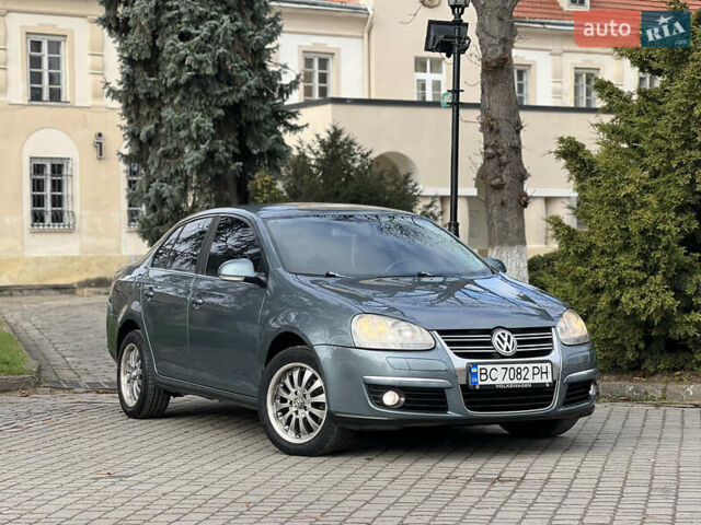 Фольксваген Джетта 2007 в Жовкве на Automoto.ua Зеленый Фольксваген Джетта, объемом двигателя 1.9 л и пробегом 280 тыс. км за 4750 $, фото 1 на Automoto.ua