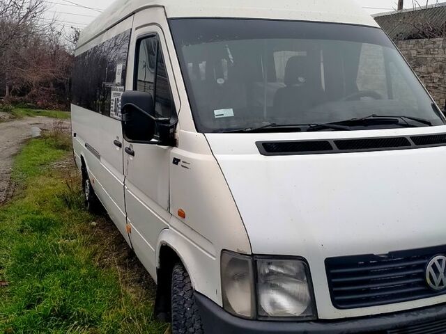 Білий Фольксваген ЛТ, об'ємом двигуна 2.5 л та пробігом 500 тис. км за 5000 $, фото 1 на Automoto.ua