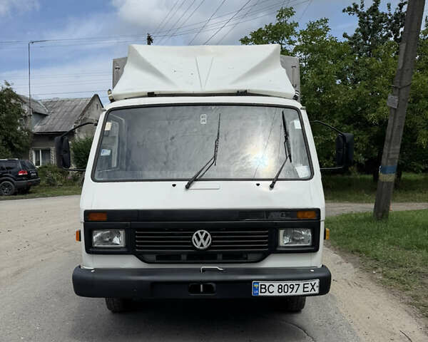 Белый Фольксваген ЛТ, объемом двигателя 2.38 л и пробегом 500 тыс. км за 6100 $, фото 1 на Automoto.ua