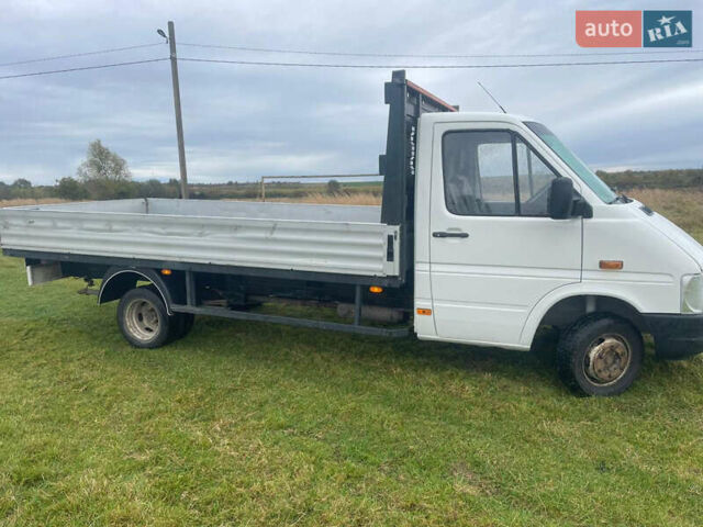 Белый Фольксваген ЛТ, объемом двигателя 2.46 л и пробегом 305 тыс. км за 10000 $, фото 1 на Automoto.ua