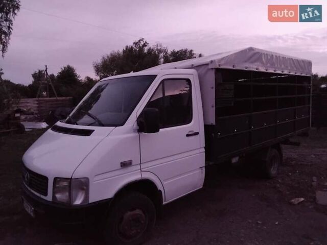 Білий Фольксваген ЛТ, об'ємом двигуна 2.5 л та пробігом 360 тис. км за 13500 $, фото 1 на Automoto.ua