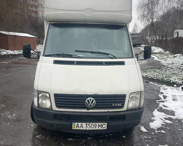 Белый Фольксваген ЛТ, объемом двигателя 0 л и пробегом 6 тыс. км за 8500 $, фото 1 на Automoto.ua