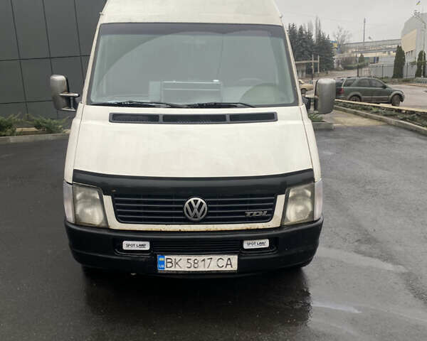 Белый Фольксваген ЛТ, объемом двигателя 2.46 л и пробегом 7 тыс. км за 6500 $, фото 1 на Automoto.ua