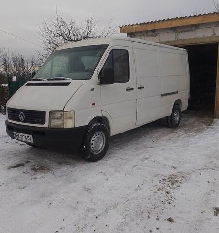 Белый Фольксваген ЛТ, объемом двигателя 2.46 л и пробегом 480 тыс. км за 5500 $, фото 1 на Automoto.ua