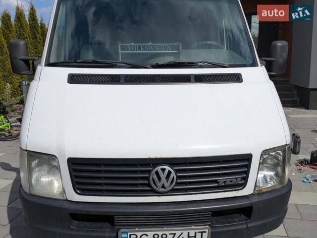 Белый Фольксваген ЛТ, объемом двигателя 2.46 л и пробегом 878 тыс. км за 7000 $, фото 1 на Automoto.ua