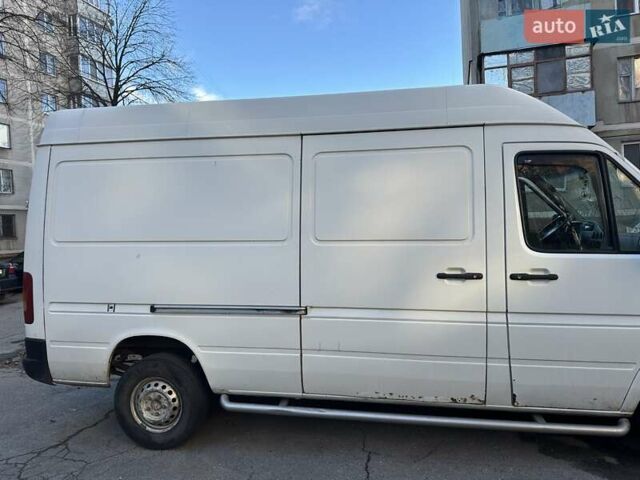 Білий Фольксваген ЛТ, об'ємом двигуна 2.46 л та пробігом 700 тис. км за 7000 $, фото 1 на Automoto.ua