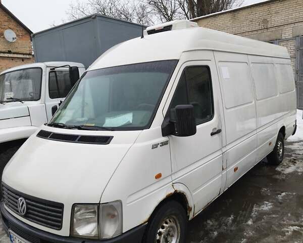 Белый Фольксваген ЛТ, объемом двигателя 2.46 л и пробегом 432 тыс. км за 6900 $, фото 1 на Automoto.ua
