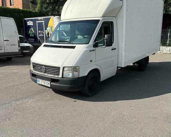 Белый Фольксваген ЛТ, объемом двигателя 2.8 л и пробегом 650 тыс. км за 7999 $, фото 1 на Automoto.ua