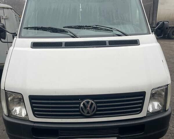 Белый Фольксваген ЛТ, объемом двигателя 2.5 л и пробегом 436 тыс. км за 8500 $, фото 1 на Automoto.ua