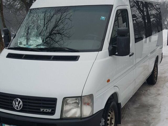 Белый Фольксваген ЛТ, объемом двигателя 2.5 л и пробегом 320 тыс. км за 9750 $, фото 1 на Automoto.ua