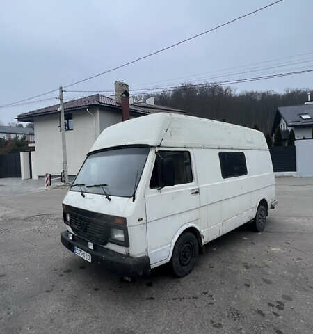 Білий Фольксваген ЛТ, об'ємом двигуна 2.38 л та пробігом 300 тис. км за 2100 $, фото 1 на Automoto.ua