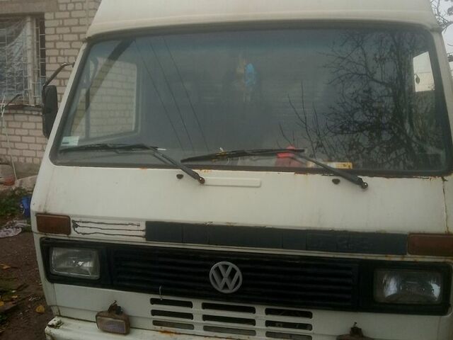 Білий Фольксваген ЛТ, об'ємом двигуна 2.4 л та пробігом 0 тис. км за 1100 $, фото 1 на Automoto.ua