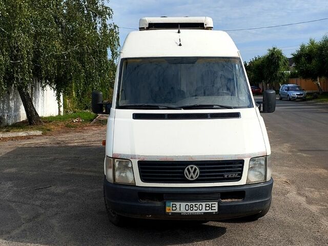 Белый Фольксваген ЛТ, объемом двигателя 2.5 л и пробегом 260 тыс. км за 7500 $, фото 1 на Automoto.ua