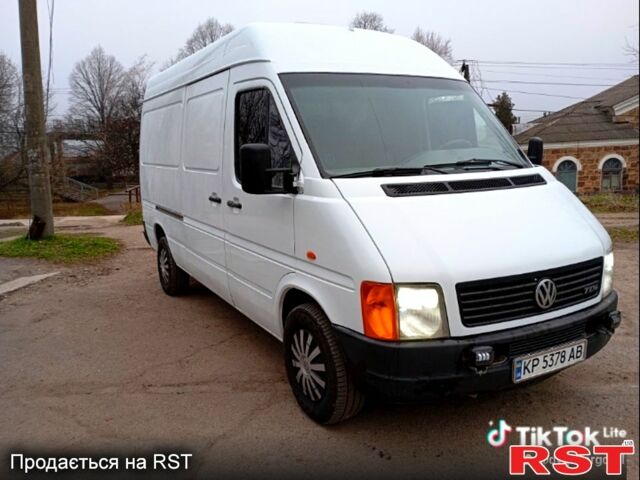 Белый Фольксваген ЛТ, объемом двигателя 2.5 л и пробегом 700 тыс. км за 7000 $, фото 1 на Automoto.ua