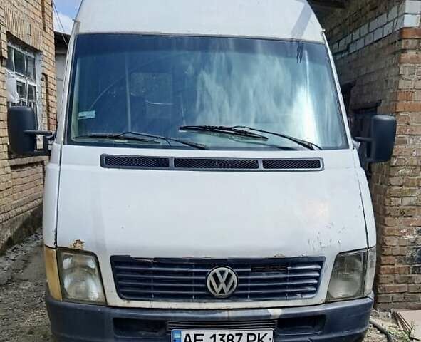 Белый Фольксваген ЛТ, объемом двигателя 2.46 л и пробегом 500 тыс. км за 5000 $, фото 1 на Automoto.ua