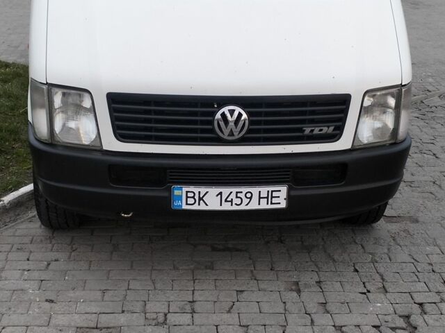 Белый Фольксваген ЛТ, объемом двигателя 2.5 л и пробегом 286 тыс. км за 7800 $, фото 1 на Automoto.ua