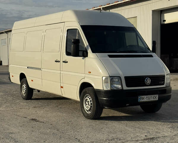 Белый Фольксваген ЛТ, объемом двигателя 2.46 л и пробегом 953 тыс. км за 10700 $, фото 1 на Automoto.ua