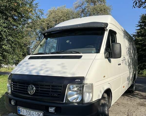 Белый Фольксваген ЛТ, объемом двигателя 2.46 л и пробегом 700 тыс. км за 9000 $, фото 1 на Automoto.ua