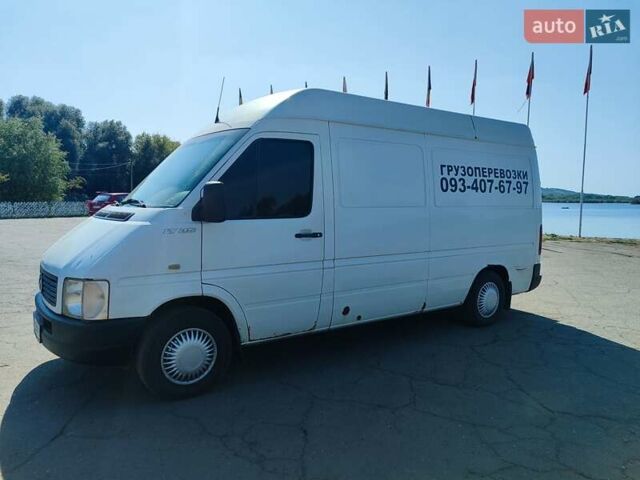Белый Фольксваген ЛТ, объемом двигателя 2.46 л и пробегом 426 тыс. км за 5900 $, фото 1 на Automoto.ua