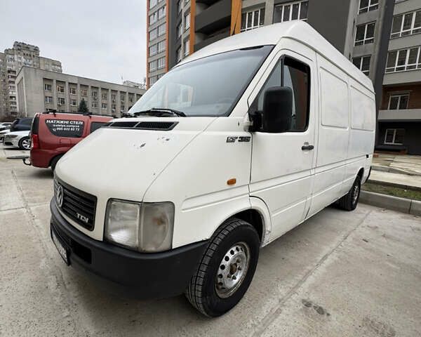 Белый Фольксваген ЛТ, объемом двигателя 2.5 л и пробегом 600 тыс. км за 6000 $, фото 1 на Automoto.ua