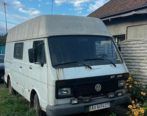 Білий Фольксваген ЛТ, об'ємом двигуна 2.38 л та пробігом 405 тис. км за 1500 $, фото 1 на Automoto.ua