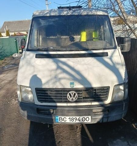 Белый Фольксваген ЛТ, объемом двигателя 2.5 л и пробегом 650 тыс. км за 4200 $, фото 1 на Automoto.ua