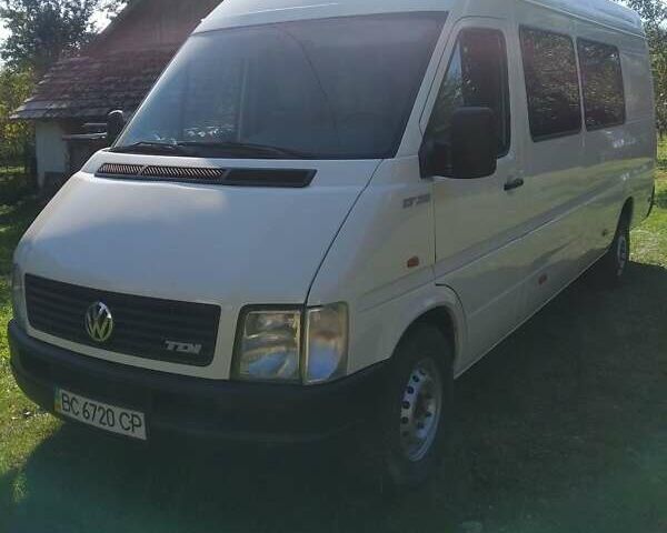 Белый Фольксваген ЛТ, объемом двигателя 2.5 л и пробегом 380 тыс. км за 9300 $, фото 1 на Automoto.ua