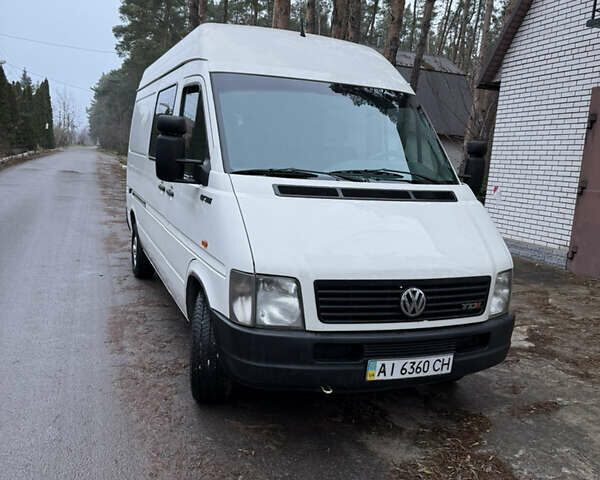 Белый Фольксваген ЛТ, объемом двигателя 2.8 л и пробегом 400 тыс. км за 9000 $, фото 1 на Automoto.ua