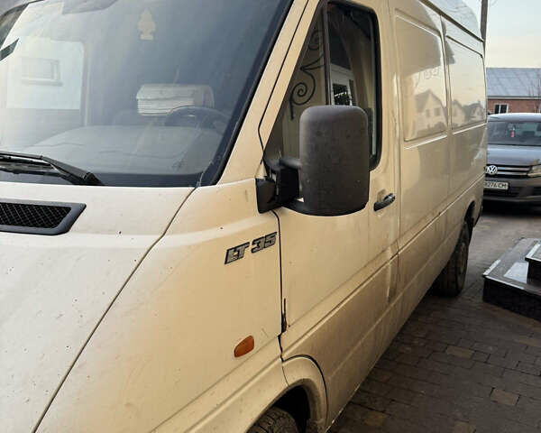 Білий Фольксваген ЛТ, об'ємом двигуна 2.5 л та пробігом 500 тис. км за 7000 $, фото 1 на Automoto.ua