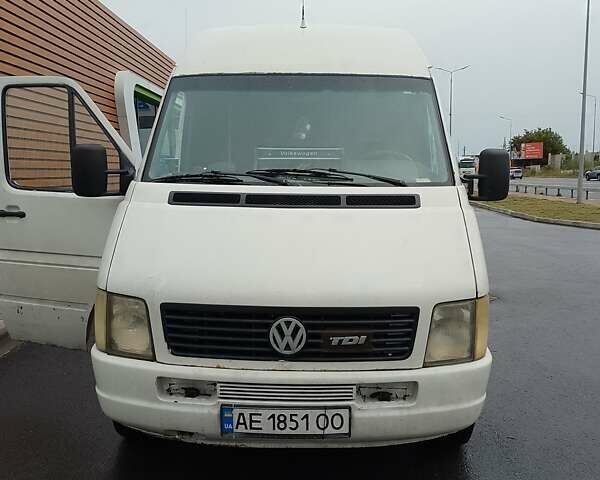Білий Фольксваген ЛТ, об'ємом двигуна 2.5 л та пробігом 2 тис. км за 6500 $, фото 1 на Automoto.ua