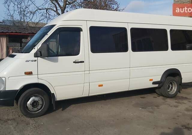 Белый Фольксваген ЛТ, объемом двигателя 2.8 л и пробегом 3 тыс. км за 10800 $, фото 1 на Automoto.ua