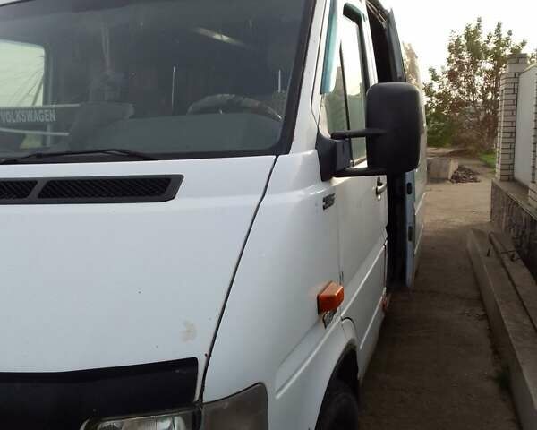 Білий Фольксваген ЛТ, об'ємом двигуна 2.5 л та пробігом 500 тис. км за 6500 $, фото 1 на Automoto.ua