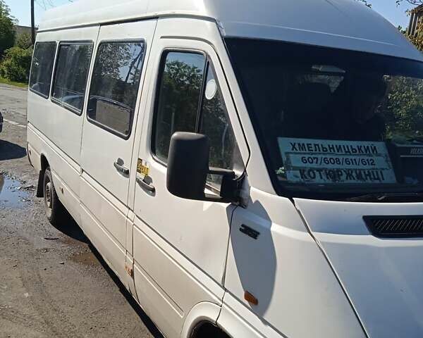 Белый Фольксваген ЛТ, объемом двигателя 2.46 л и пробегом 524 тыс. км за 3000 $, фото 1 на Automoto.ua