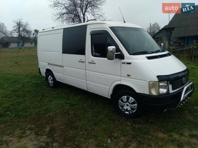 Білий Фольксваген ЛТ, об'ємом двигуна 2.8 л та пробігом 402 тис. км за 9000 $, фото 1 на Automoto.ua