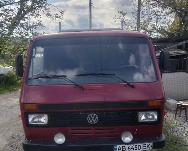 Красный Фольксваген ЛТ, объемом двигателя 2.38 л и пробегом 2 тыс. км за 3800 $, фото 1 на Automoto.ua