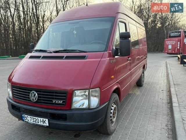 Красный Фольксваген ЛТ, объемом двигателя 2.5 л и пробегом 340 тыс. км за 9200 $, фото 1 на Automoto.ua