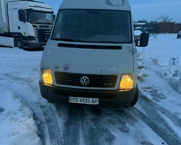 Червоний Фольксваген ЛТ, об'ємом двигуна 0 л та пробігом 100 тис. км за 3200 $, фото 1 на Automoto.ua