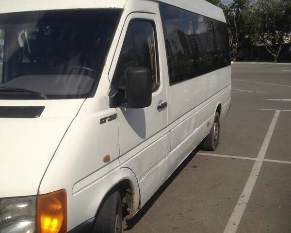 Білий Фольксваген ЛТ пас., об'ємом двигуна 2.8 л та пробігом 8 тис. км за 3700 $, фото 1 на Automoto.ua