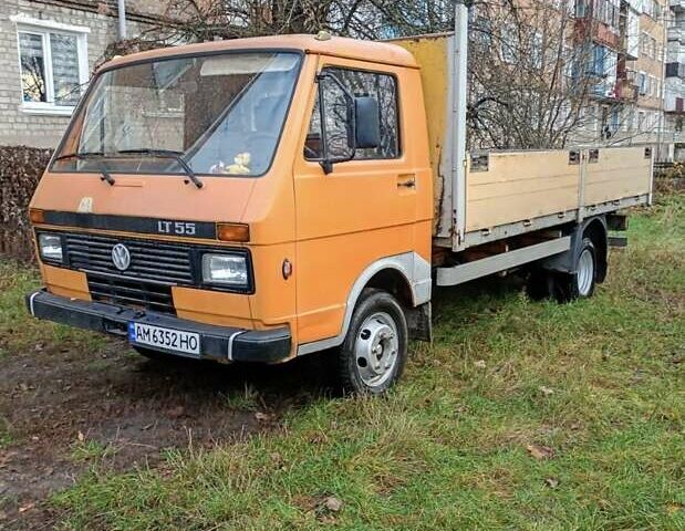 Жовтий Фольксваген ЛТ, об'ємом двигуна 2.4 л та пробігом 350 тис. км за 5000 $, фото 1 на Automoto.ua