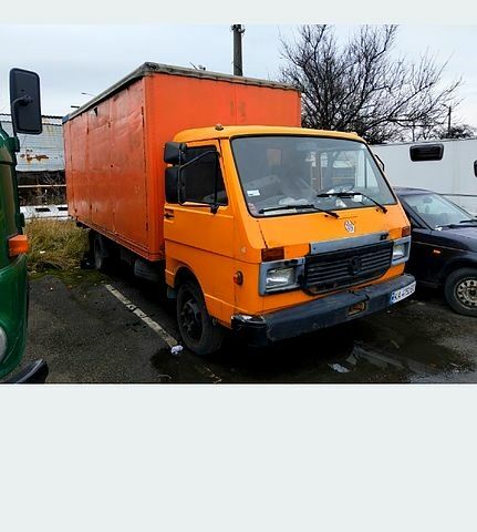 Желтый Фольксваген ЛТ, объемом двигателя 2.4 л и пробегом 358 тыс. км за 2500 $, фото 1 на Automoto.ua