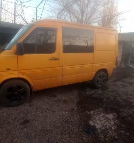 Жовтий Фольксваген ЛТ, об'ємом двигуна 2.46 л та пробігом 336 тис. км за 5700 $, фото 1 на Automoto.ua