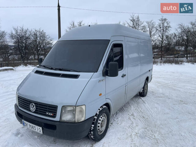 Серый Фольксваген ЛТ, объемом двигателя 2.8 л и пробегом 400 тыс. км за 6500 $, фото 1 на Automoto.ua