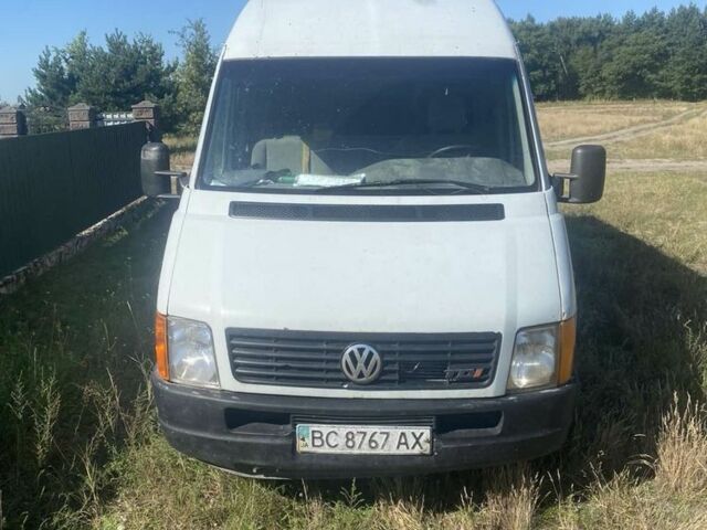 Серый Фольксваген ЛТ, объемом двигателя 2.8 л и пробегом 300 тыс. км за 4000 $, фото 1 на Automoto.ua