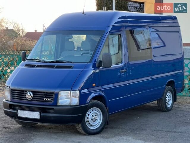 Синий Фольксваген ЛТ, объемом двигателя 2.5 л и пробегом 407 тыс. км за 9950 $, фото 1 на Automoto.ua