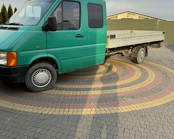 Зелений Фольксваген ЛТ, об'ємом двигуна 2.8 л та пробігом 220 тис. км за 10000 $, фото 1 на Automoto.ua